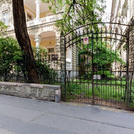 Heroes Square & City Park Thermals Apartment Budapest Extérieur photo