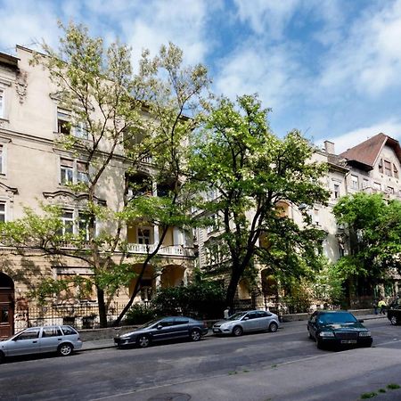 Heroes Square & City Park Thermals Apartment Budapest Extérieur photo
